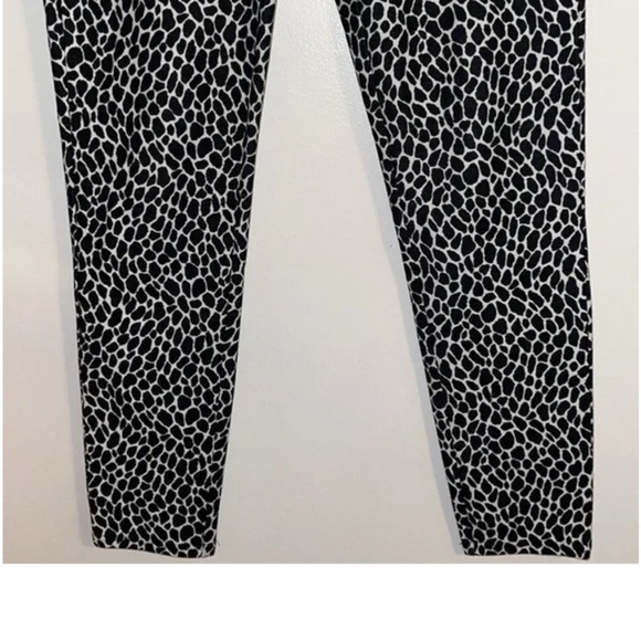 Michael Kors Leopard Print Skinny Jeans - Picture 5 of 9